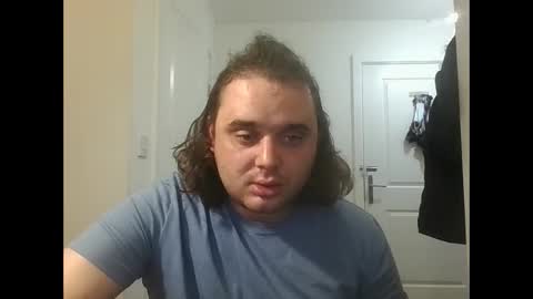 Snapshot of 3cstatic3l3ctricity chatting on February 10, 7:28 pm EcstaticElectricity online show from February 10, 7:28 pm