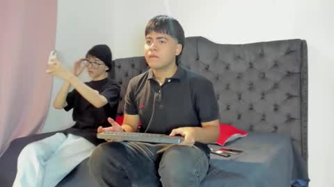 Snapshot of 3guy3 chatting on November 17, 7:08 pm Guy 1 Guy 2 Guy 3. online show from November 17, 7:08 pm