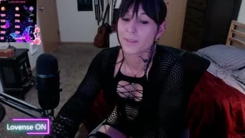 3KryKat3 online show from April 13, 1:55 am