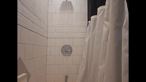 Snapshot of 3this88guy chatting on November 21, 11:42 am Thisguy online show from November 21, 11:42 am