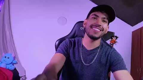 E V I L online show from February 4, 12:05 am