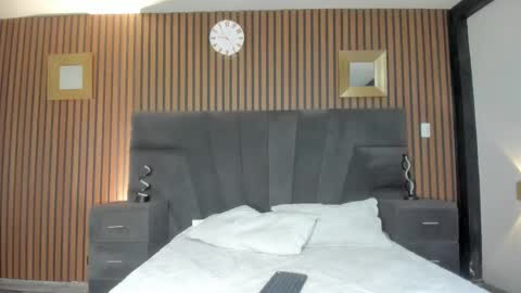 3X NAXAA online show from November 28, 1:25 pm