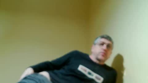 Snapshot of 41bigdick41 chatting on April 25, 5:21 pm 41bigdick41 online show from April 25, 5:21 pm