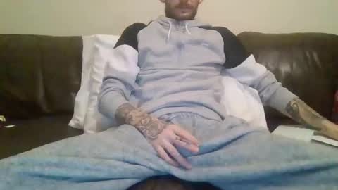 420feetloverr420 online show from February 13, 2:29 am