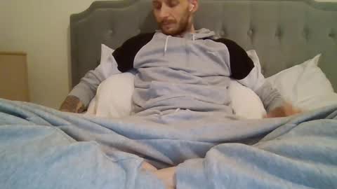 420feetloverr420 online show from April 11, 4:33 pm