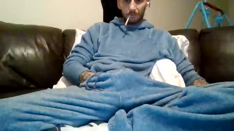 420feetloverr420 online show from May 24, 12:37 am