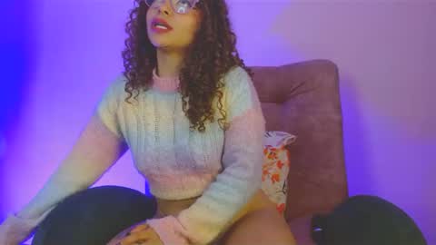 Snapshot of 420viol3ta_ chatting on March 11, 5:38 am Violeta online show from March 11, 5:38 am