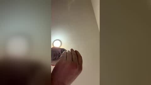 4724091076814629 online show from April 18, 8:40 am