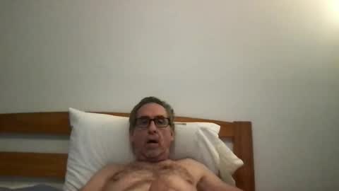 Snapshot of 4pleigh4u chatting on November 14, 5:44 pm 4pleigh4u online show from November 14, 5:44 pm