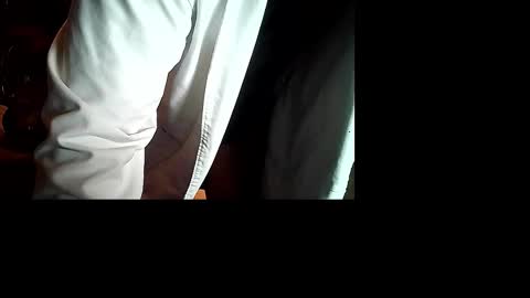 Snapshot of 516mandingo chatting on February 11, 2:11 pm MrCummALot online show from February 11, 2:11 pm