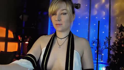 Snapshot of 5_in_one chatting on December 29, 5:10 am Sunshine online show from December 29, 5:10 am