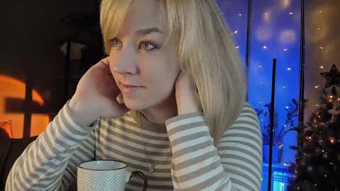 Snapshot of 5_in_one chatting on January 7, 4:39 am Sunshine online show from January 7, 4:39 am