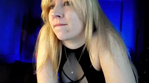 Snapshot of 5_in_one chatting on February 8, 4:25 am Sunshine online show from February 8, 4:25 am