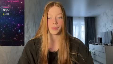 Snapshot of 5th_e1ement chatting on March 9, 10:19 am 5th_e1ement online show from March 9, 10:19 am