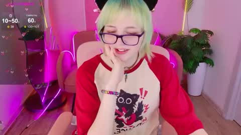 Snapshot of 666_marshmallow chatting on June 11, 7:17 am Marsi online show from June 11, 7:17 am