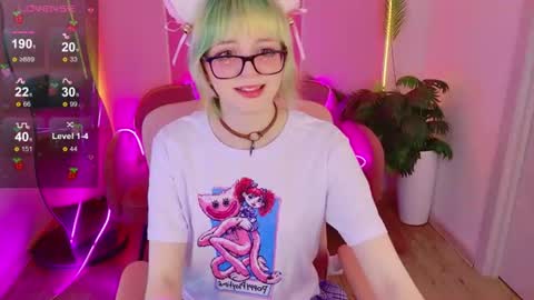 Snapshot of 666_marshmallow chatting on June 13, 8:12 am Marsi online show from June 13, 8:12 am