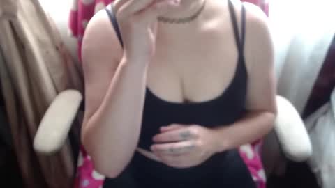 Snapshot of 666maskgirl chatting on October 24, 5:09 pm SHANNON online show from October 24, 5:09 pm