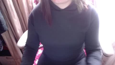 Snapshot of 666maskgirl chatting on November 4, 5:45 pm SHANNON online show from November 4, 5:45 pm