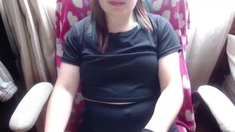 Snapshot of 666maskgirl chatting on February 17, 5:08 pm SHANNON online show from February 17, 5:08 pm