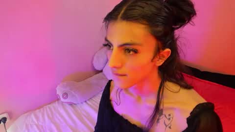 Snapshot of 69_ahmeto_lela_okya_69 chatting on December 5, 6:33 am Lee lowell online show from December 5, 6:33 am
