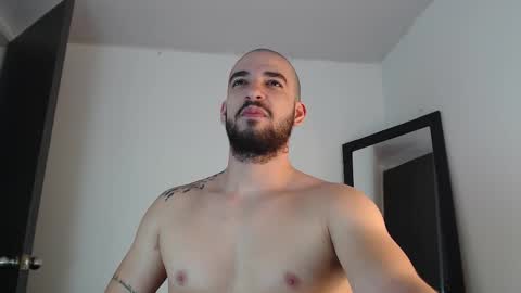 Snapshot of 69milk chatting on September 15, 12:49 pm 69milk online show from September 15, 12:49 pm