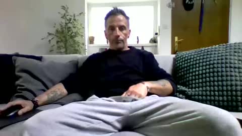 Num online show from March 22, 12:41 pm