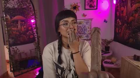 B R I E L A  online show from January 9, 8:32 pm