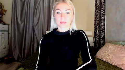 Snapshot of 6noangel66 chatting on December 10, 1:54 am SABOTAGE online show from December 10, 1:54 am