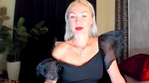 Snapshot of 6noangel66 chatting on September 14, 2:11 am SABOTAGE online show from September 14, 2:11 am