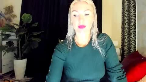 Snapshot of 6noangel66 chatting on October 1, 1:00 am SABOTAGE online show from October 1, 1:00 am