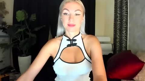 Snapshot of 6noangel66 chatting on October 3, 1:35 am SABOTAGE online show from October 3, 1:35 am