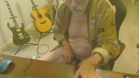 Snapshot of 6stringer62 chatting on November 20, 9:03 pm 6stringer62 online show from November 20, 9:03 pm