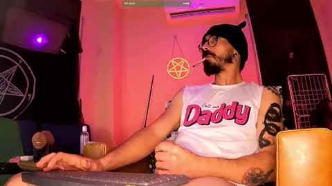 Snapshot of 6thsin chatting on December 20, 2:40 am 6thSIN online show from December 20, 2:40 am