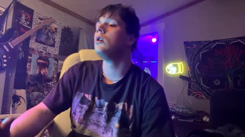 Snapshot of 710lemonade420 chatting on February 15, 11:28 am lemonade online show from February 15, 11:28 am