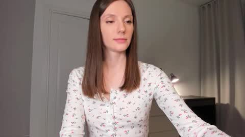 Anna online show from March 17, 8:12 pm