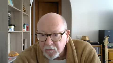  Papi  online show from December 6, 10:05 am