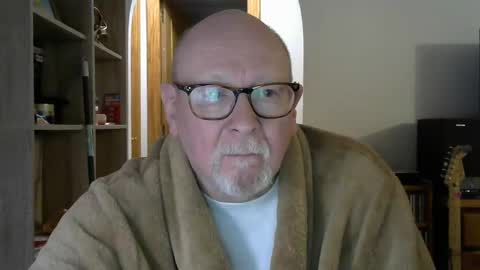  Papi  online show from January 10, 6:06 pm