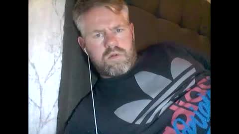 81jonnyx online show from December 30, 7:53 pm