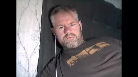 81jonnyx online show from October 13, 9:42 am