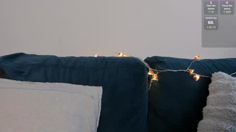 88pleasure88 online show from April 15, 5:25 am