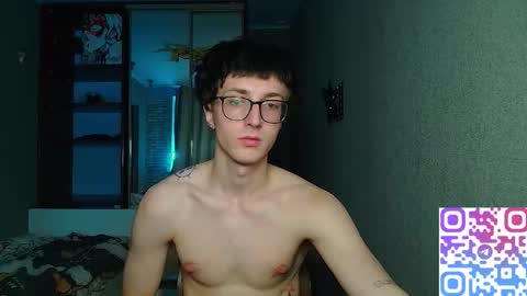 Snapshot of 8_goat chatting on November 27, 5:20 am Phillip online show from November 27, 5:20 am