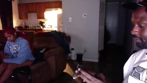 NoFaceNoCase online show from April 8, 11:59 pm