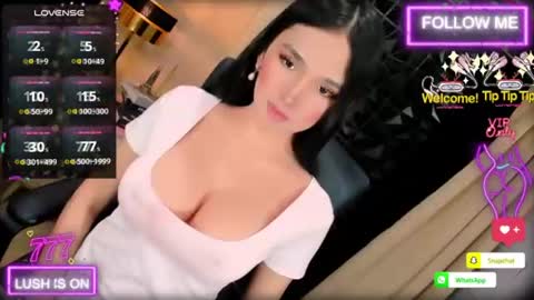 Snapshot of 8inchabsoluteselfsucker chatting on July 7, 9:24 am Heaven online show from July 7, 9:24 am