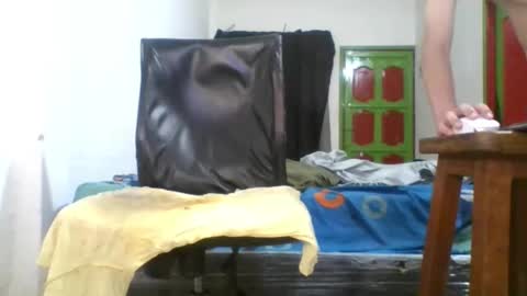 8inchesedger online show from March 10, 11:10 pm