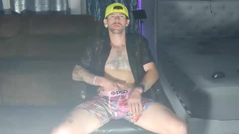 EvelDicknievel1 online show from April 20, 2:36 am