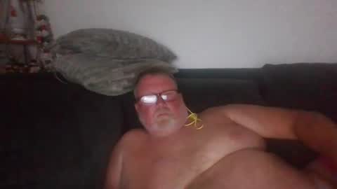 Snapshot of 9gecko696969 chatting on December 22, 10:49 am 9gecko696969 online show from December 22, 10:49 am