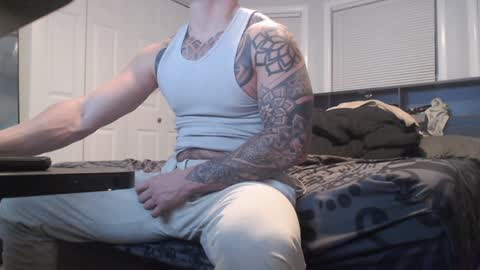 Snapshot of 9inchbulll chatting on January 16, 3:34 am 9inchbulll online show from January 16, 3:34 am