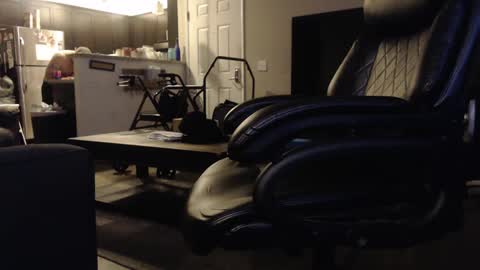 9inchcurved online show from October 4, 7:50 am