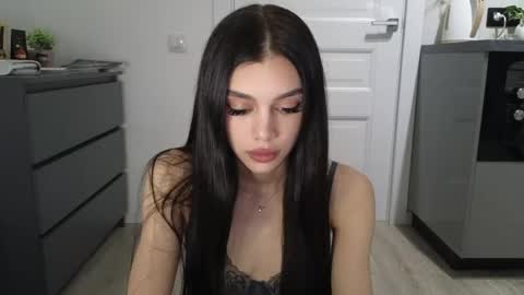 Snapshot of 9west chatting on April 25, 3:09 pm KARINA online show from April 25, 3:09 pm