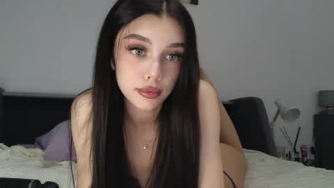 Snapshot of 9west chatting on May 15, 4:25 pm KARINA online show from May 15, 4:25 pm